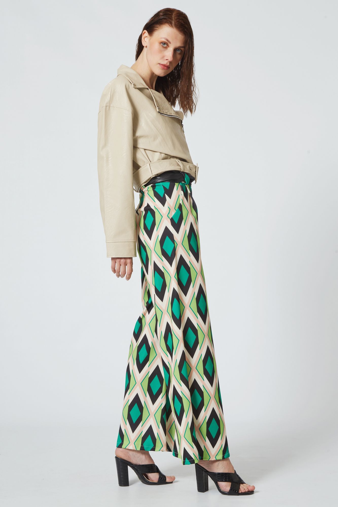 Jacket with side zip 